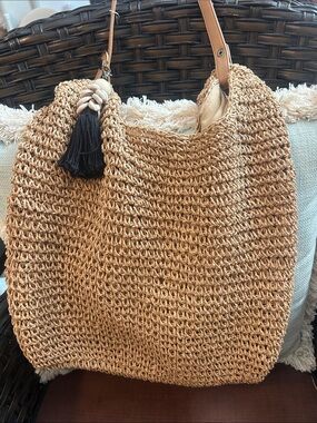 Woven Straw Tote Bag with Tassel Accent - Tan